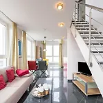 아파트 Liebevoll Eingerichtetes 레힐린