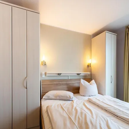 Liebevoll Eingerichtetes דירה רשלין